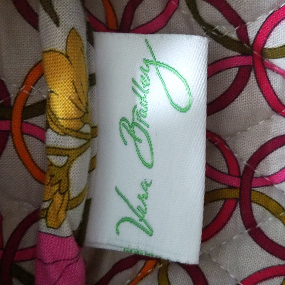 Vera Bradley Weekend Bag - Picture 5 of 6